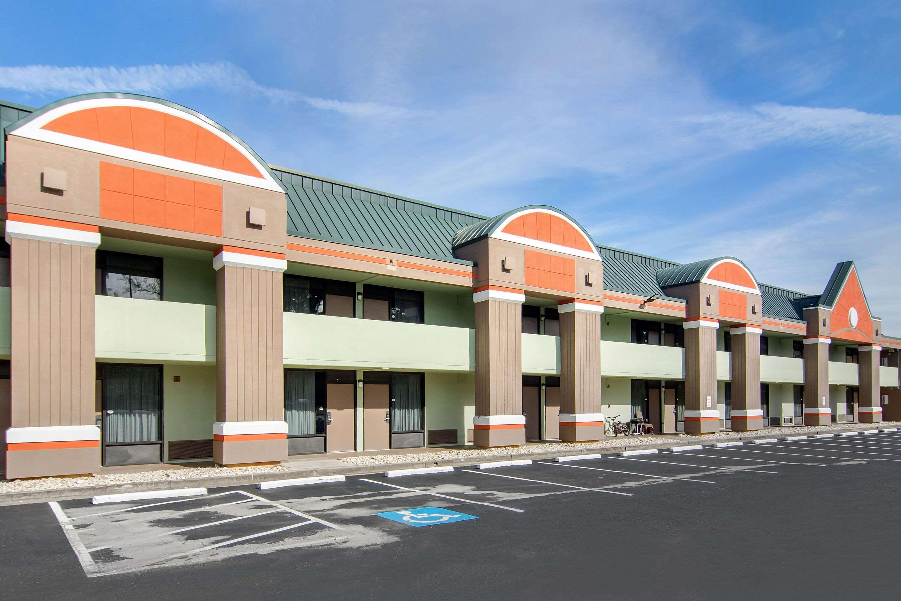 Suburban Studios Macon Exteriör bild