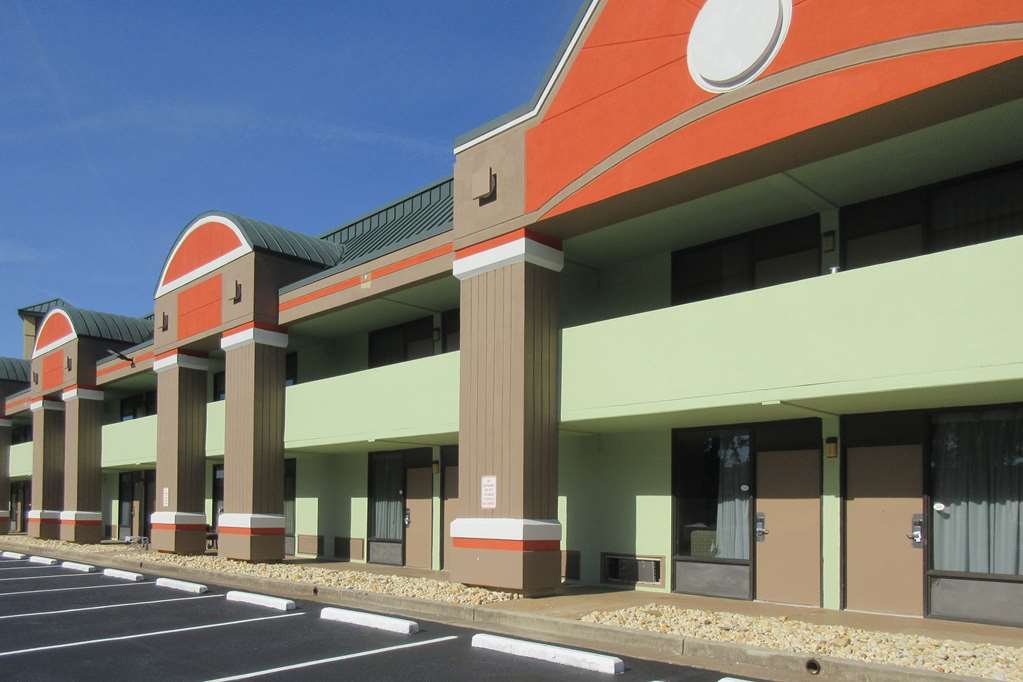 Suburban Studios Macon Exteriör bild